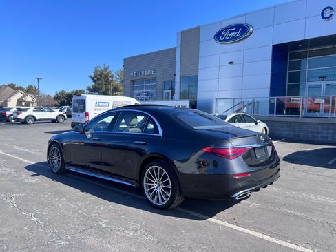 Used 2022 Mercedes-Benz S 580 4MATIC Sedan image 4