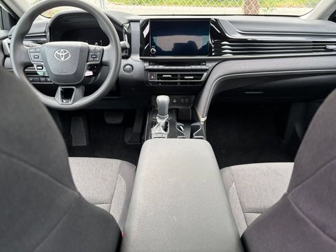 Used 2026 Toyota Camry LE FWD image 40