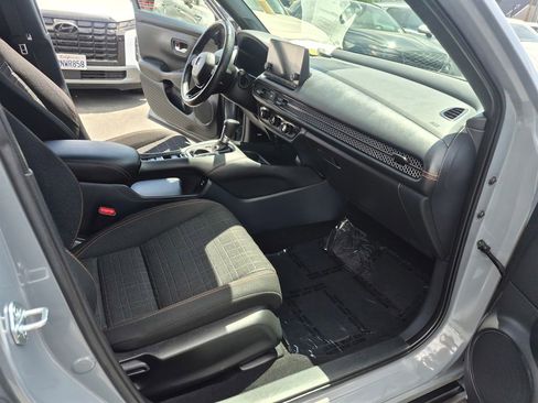 Used 2024 Honda HR-V Sport image 25