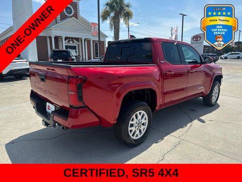Certified 2025 Toyota Tacoma SR5 AWD/4WD image 5