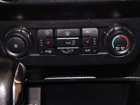 Certified 2019 Ford F150 XLT w/ Equipment Group 302A Luxury AWD/4WD image 29