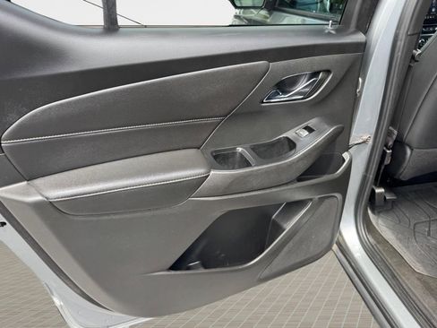 Used 2023 Chevrolet Traverse LT w/ LPO, Floor Liner Package AWD/4WD image 14
