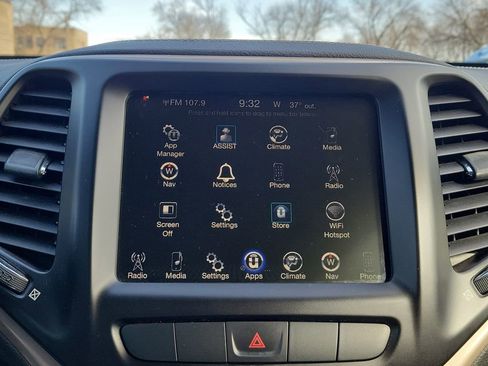 Used 2014 Jeep Cherokee Latitude image 28