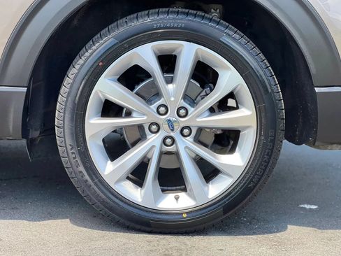 Used 2021 Ford Explorer Platinum w/ Equipment Group 601A AWD/4WD image 54