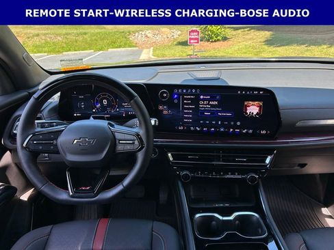 Used 2026 Chevrolet Traverse RS FWD image 14