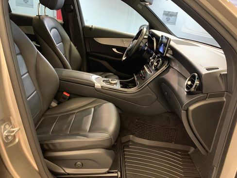 Used 2019 Mercedes-Benz GLC 300 4MATIC image 52