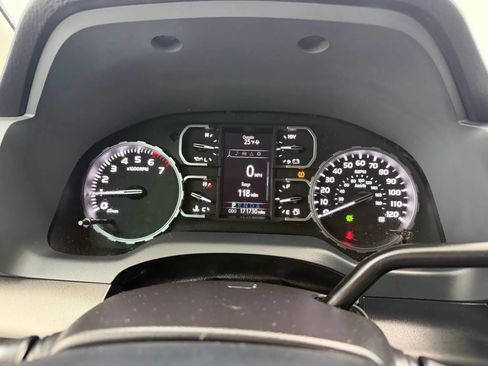 Used 2018 Toyota Tundra SR5 image 18