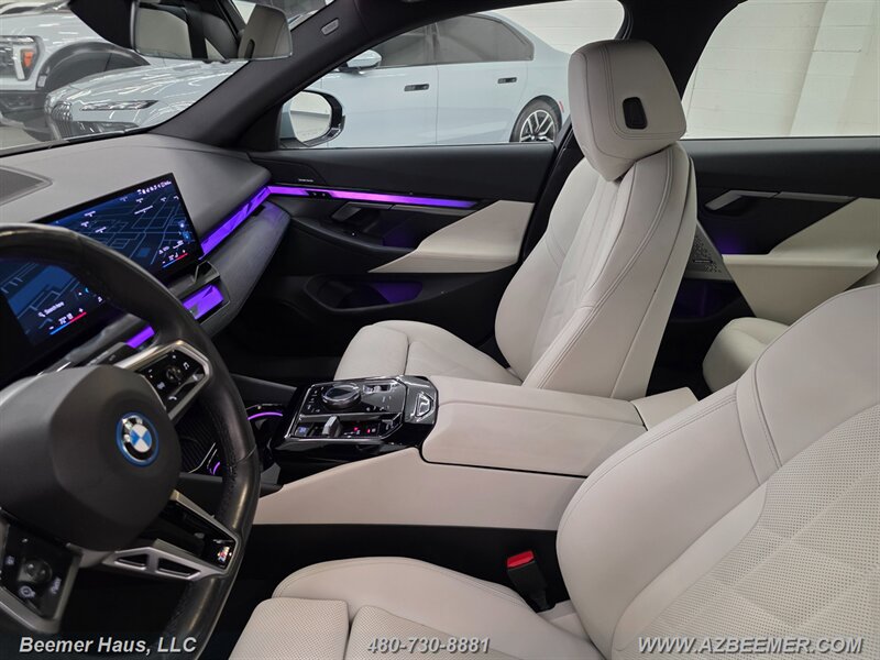 Used 2024 BMW i5 eDrive40i w/ M Sport Package RWD image 19