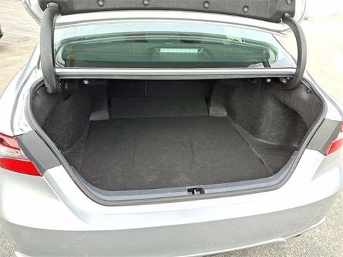 Used 2023 Toyota Camry SE image 28