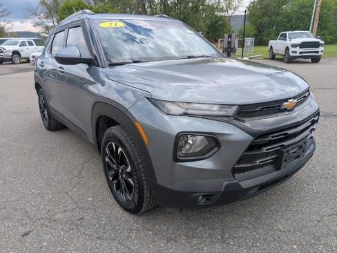 Used 2021 Chevrolet TrailBlazer LT w/ Sun and Liftgate Package AWD/4WD image 1