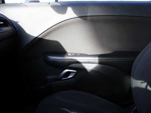 Used 2016 Dodge Challenger R/T image 27