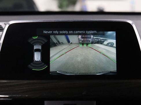 Used 2018 BMW X2 sDrive28i w/ M SportX Package image 14