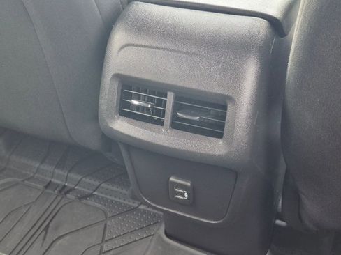 Used 2023 Chevrolet Equinox LT w/ LPO, Floor Liner Package image 15