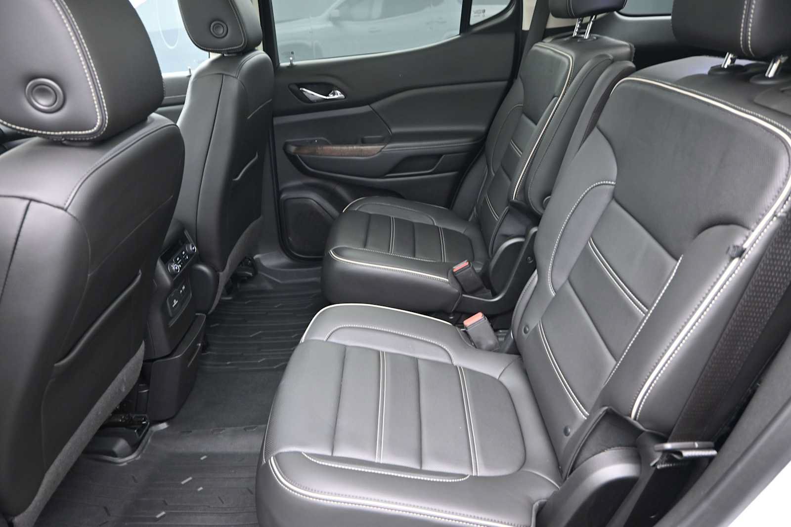 Used 2020 GMC Acadia Denali w/ LPO, Floor Liner Package AWD/4WD image 20