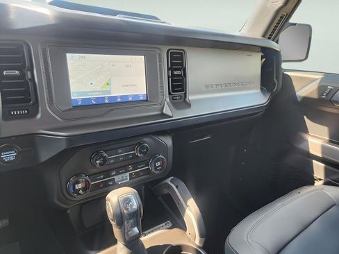 Used 2023 Ford Bronco Outer Banks image 22