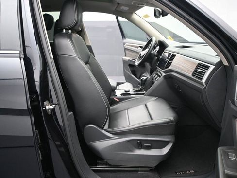 Used 2022 Volkswagen Atlas SEL AWD/4WD image 17