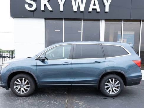 Used 2021 Honda Pilot EX image 2