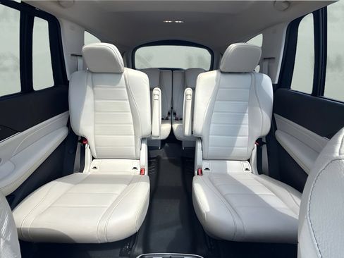 Used 2020 Mercedes-Benz GLS 450 4MATIC image 8