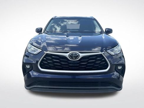 Used 2020 Toyota Highlander XLE FWD image 9