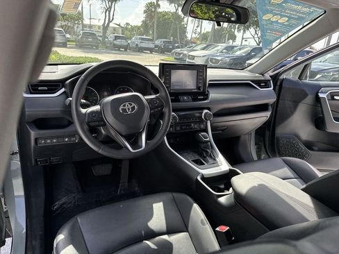 Used 2021 Toyota RAV4 XLE Premium AWD/4WD image 33