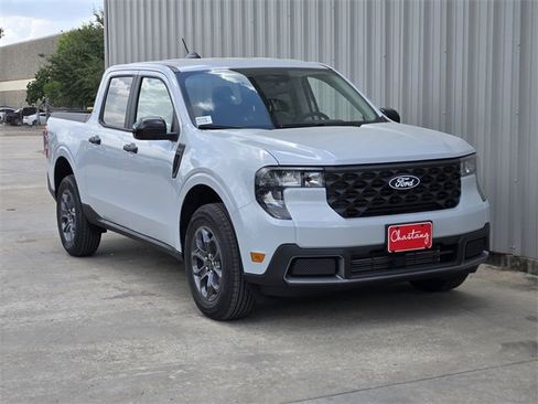 New 2025 Ford Maverick XLT w/ XLT Luxury Package image 2