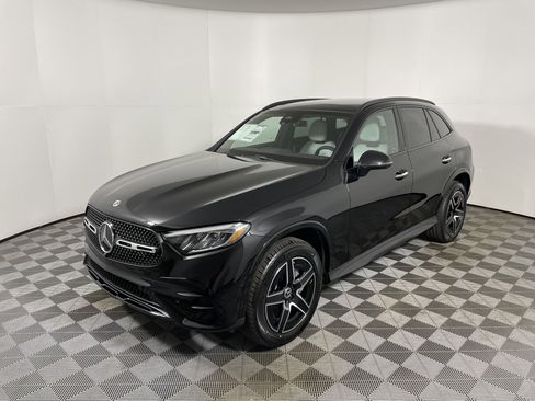 New 2026 Mercedes-Benz GLC 300 image 9