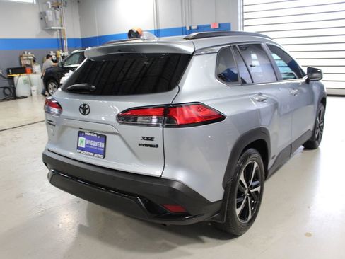 Used 2024 Toyota Corolla Cross AWD Hybrid w/ Convenience Package image 41