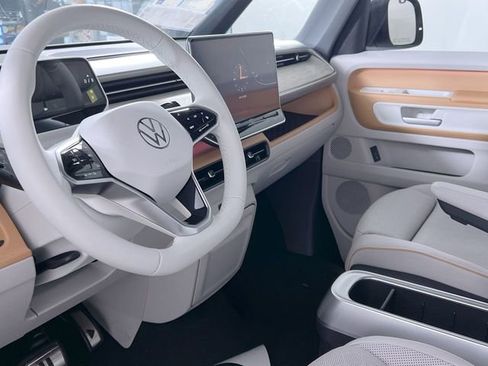 New 2025 Volkswagen ID. Buzz 1st Edition image 32
