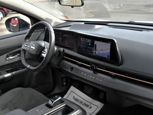 Used 2023 Nissan Ariya AWD image 49