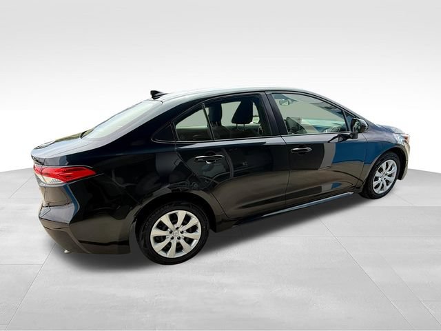Used 2020 Toyota Corolla LE FWD image 6