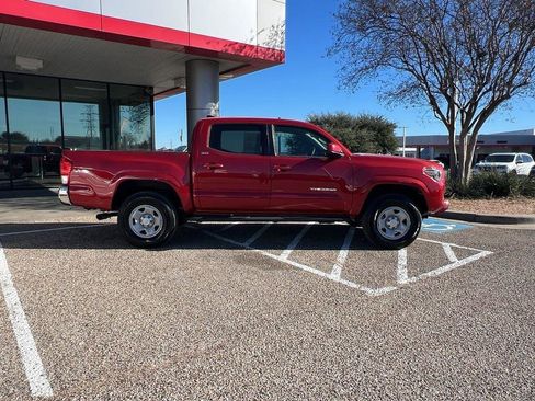 Used 2016 Toyota Tacoma SR5 image 27