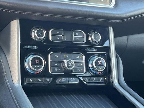 Used 2021 GMC Yukon Denali image 17