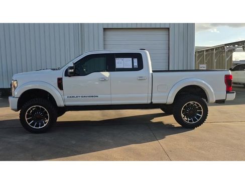 Used 2022 Ford F250 Lariat w/ Lariat Ultimate Package image 5