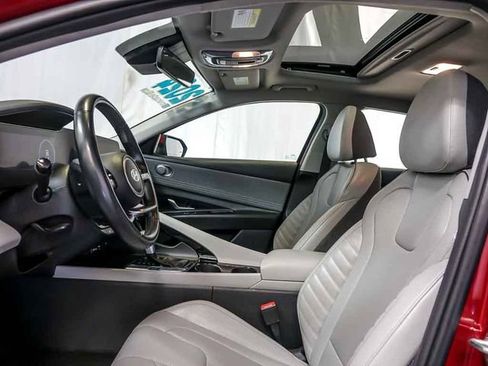 Used 2024 Hyundai Elantra Limited FWD image 13