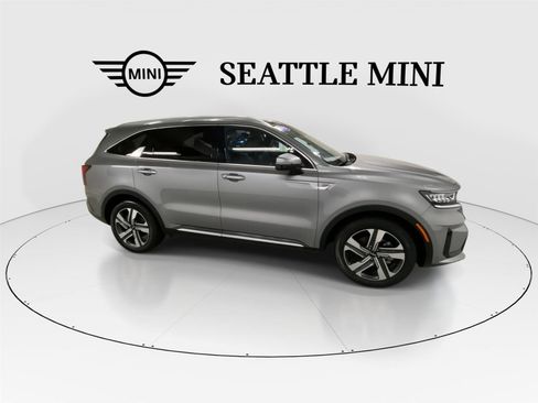 Used 2023 Kia Sorento EX w/ Panoramic Sunroof Package image 13