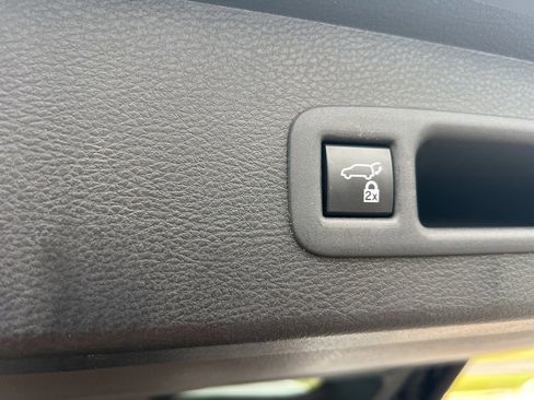 Used 2021 Toyota Sienna XSE image 14