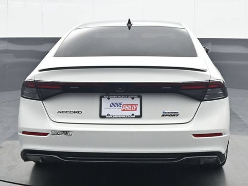 Used 2023 Honda Accord Sport image 5