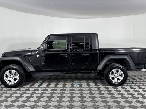 Used 2020 Jeep Gladiator Sport w/ Trailer Tow Package image 7