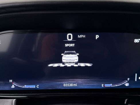 Used 2022 Jeep Grand Wagoneer Series III w/ Flexible Seating Group image 11