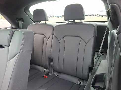 Used 2025 Audi Q7 3.0T Premium Plus image 10