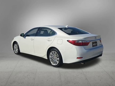 Used 2013 Lexus ES 350 4dr Sdn image 4