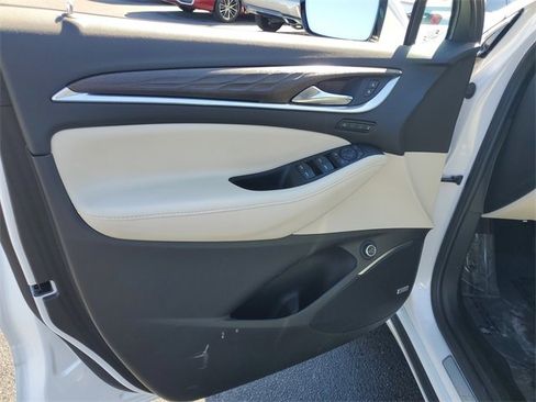 Used 2023 Buick Enclave Avenir w/ Avenir Technology Package image 13