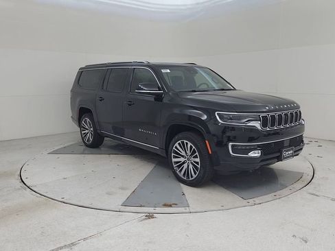 New 2025 Jeep Wagoneer L Series II image 3