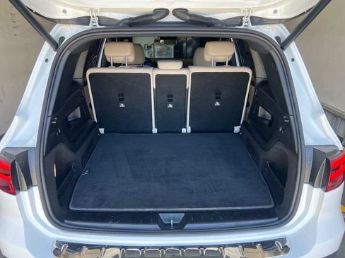 Used 2025 Mercedes-Benz EQB 300 4MATIC image 23