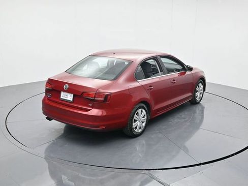 Used 2017 Volkswagen Jetta S image 33