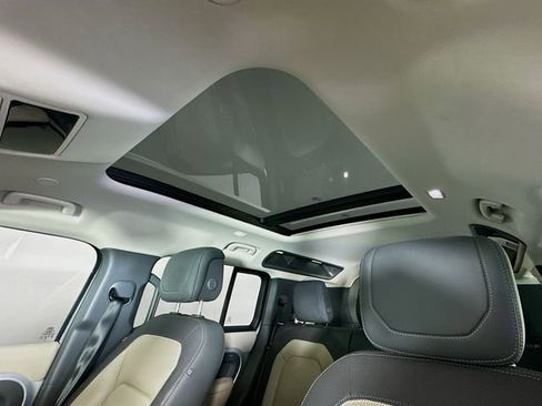 Used 2024 Land Rover Defender 110 X image 21