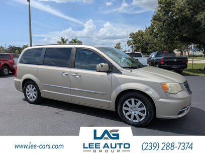 Used 2014 Chrysler Town & Country Touring w/ Driver Convenience Group