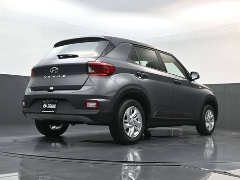 Certified 2026 Hyundai Venue SE FWD image 23