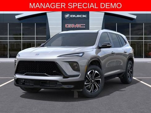 Used 2026 Buick Enclave Sport Touring w/ Power Package AWD/4WD image 6