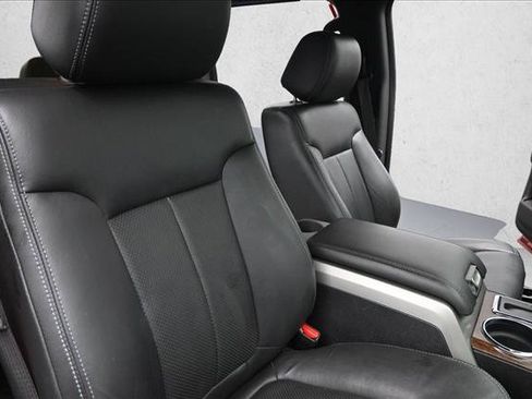 Used 2013 Ford F150 Lariat w/ Mid Equipment Group RWD image 29